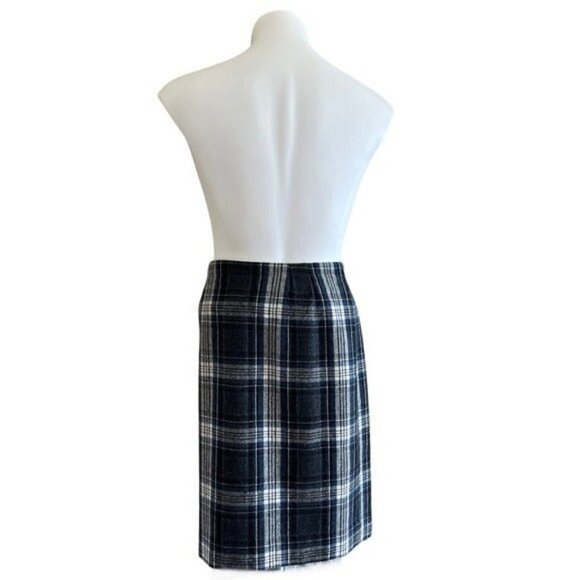 HERMAN GEIST Plaid Wool Blend Wrap Mini Skirt Size 12 - Picture 3 of 9
